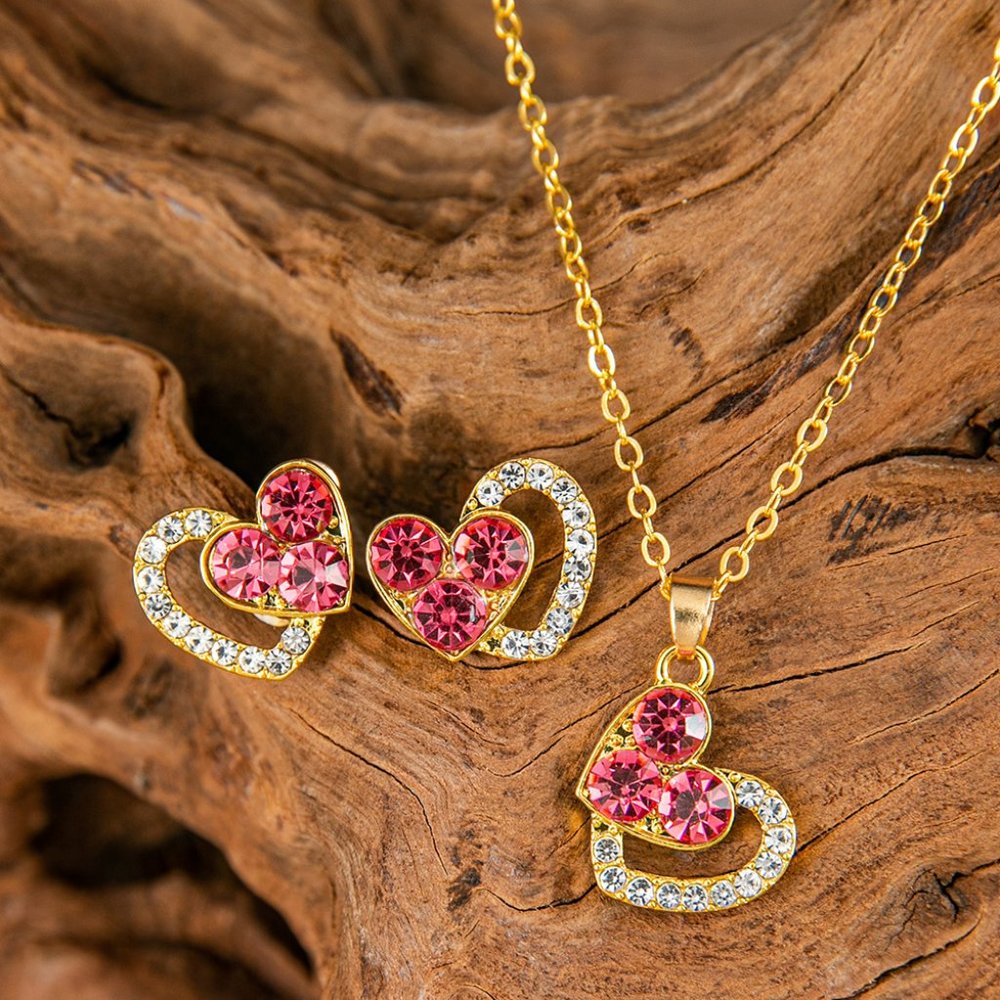 Love Heart Pendant Necklace and earrings Pink - Picture 1 of 4